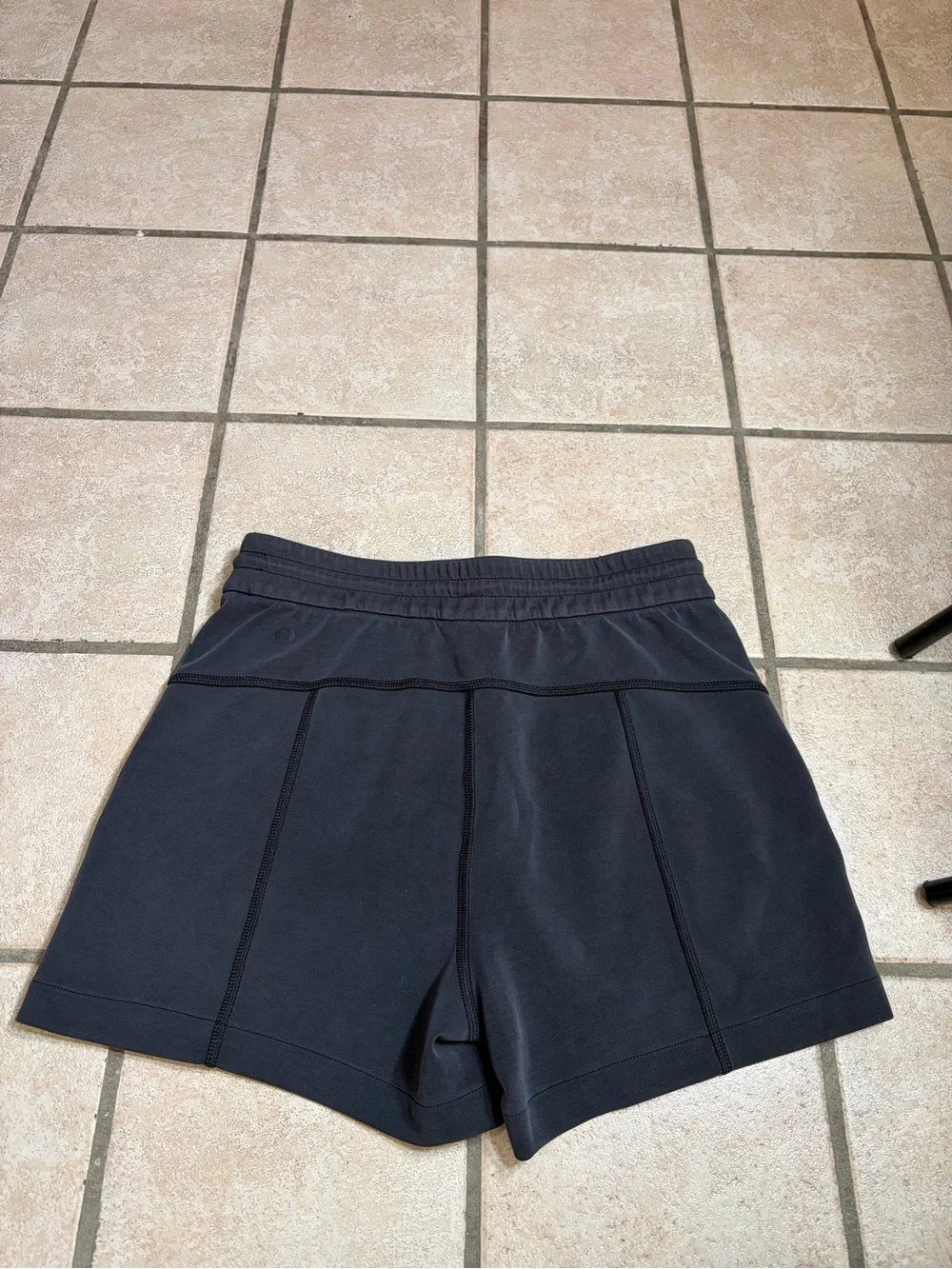 NWOT Lululemon Softstreme High-Rise Short 4